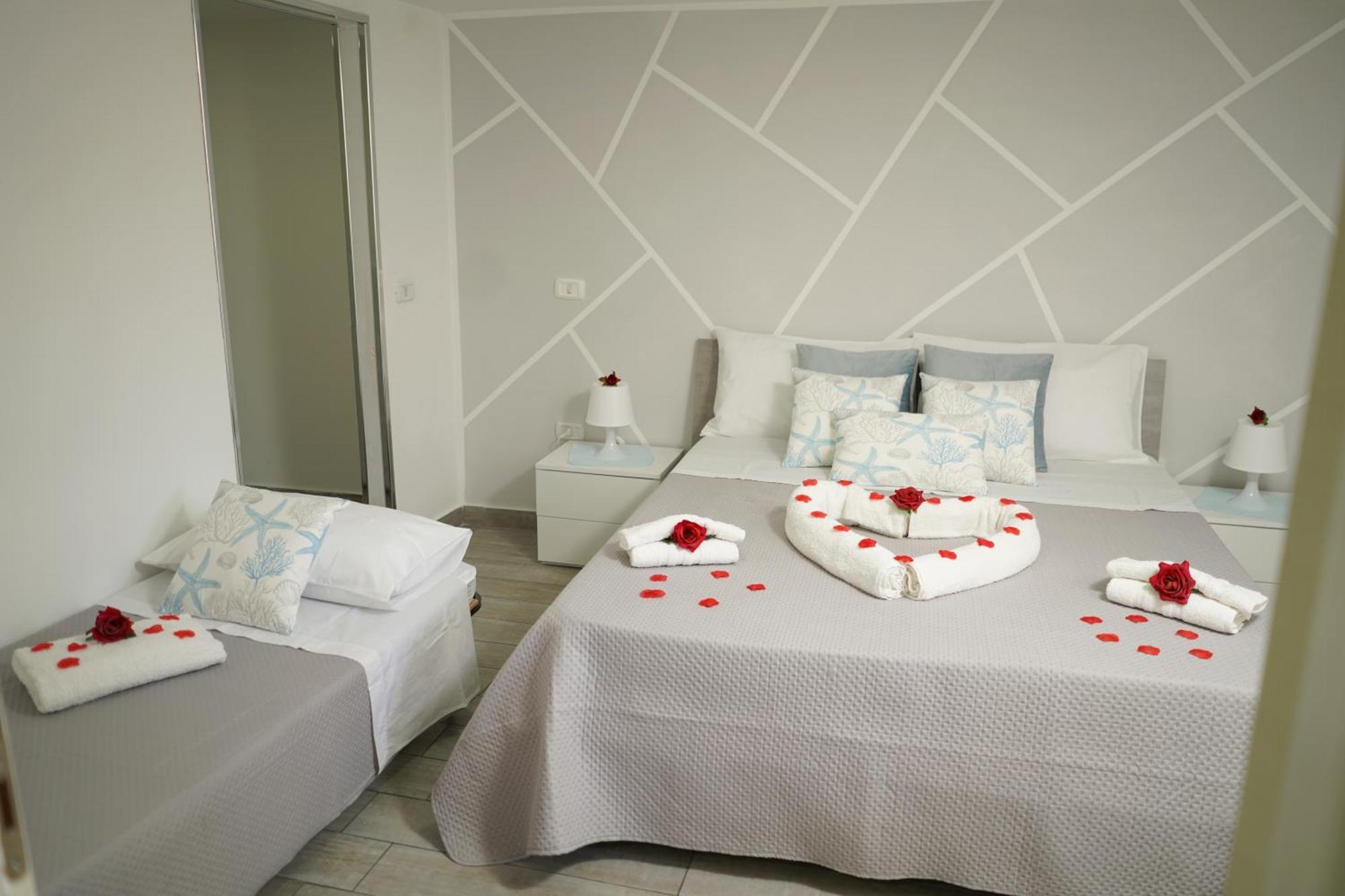 Luxury19 - View Of Vesuvius Apartment เนเปิลส์ ภายนอก รูปภาพ